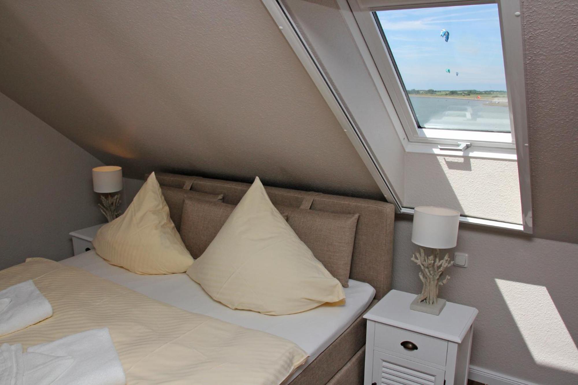 Hotel Meerblick Lemkenhafen Fehmarn